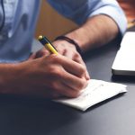 仕事のミスを防ぐにはノートに書く!ノートを書いて失敗を減らそう。